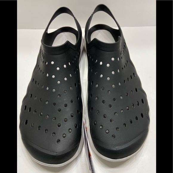 NEW Crocs Swiftwatee Wave Men’s Clogs Sandals - Picture 2 of 8
